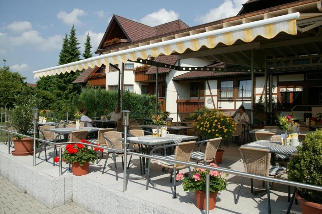 Landgasthof Loewen Neubulach Εξωτερικό φωτογραφία